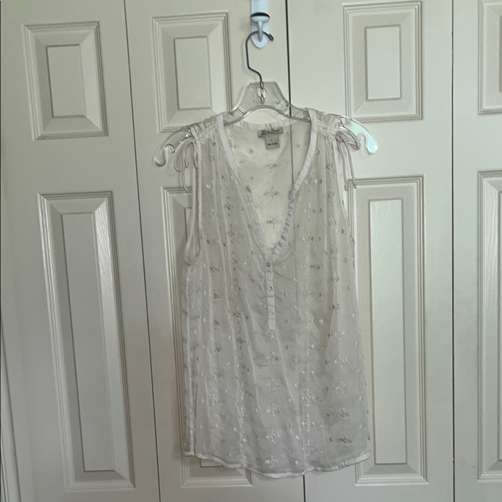 Lucky Brand Cream Sleeveless Tie Front Blouse size large